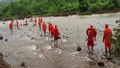 Backstory: 12 houses were washed away, CM ordered probe Backstory: 12 houses were washed away, CM ordered probe