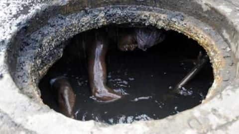Vadodara: 7 die of suffocation while cleaning septic tank Vadodara: 7 die of suffocation while cleaning septic tank