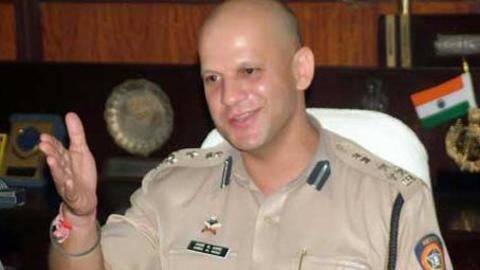 Kamte and Karkare left in the ill-fated vehicle Kamte and Karkare left in the ill-fated vehicle