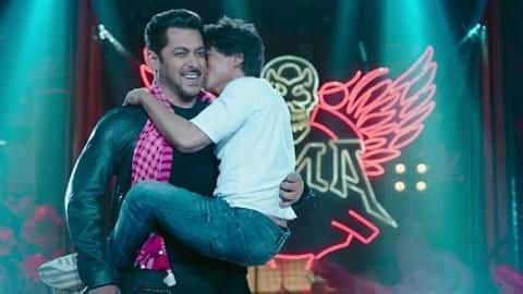 Zero: SRK and Salman's reunion drips entertainment; 'Eid Mubarak', fans! Zero: SRK and Salman's reunion drips entertainment; 'Eid Mubarak', fans!