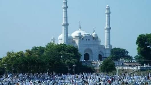 Lucknow: BJP councilors want Lakshman's statue near mosque
