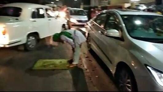 UP: Man offers namaz outside CM office
