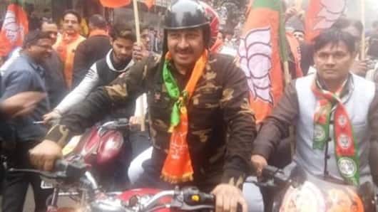 Manoj Tiwari gets flak for wearing military uniform