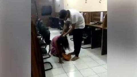 Delhi-cop's son mercilessly beats woman, arrested after video goes viral Delhi-cop's son mercilessly beats woman, arrested after video goes viral