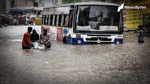 Heavy rains pound Hyderabad, streets flooded, residents pray for relief Heavy rains pound Hyderabad, streets flooded, residents pray for relief