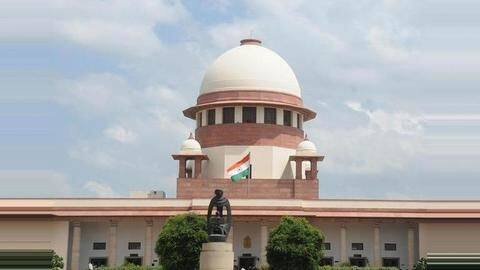 CBI v/s Kolkata police: Supreme Court defers hearing to Tuesday CBI v/s Kolkata police: Supreme Court defers hearing to Tuesday