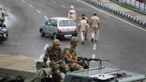 15 foreign envoys, barring EU representatives, to visit J&K 15 foreign envoys, barring EU representatives, to visit J&K