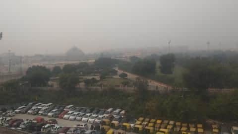 Day after Diwali, air-quality in Delhi slips to "very poor" Day after Diwali, air-quality in Delhi slips to "very poor"