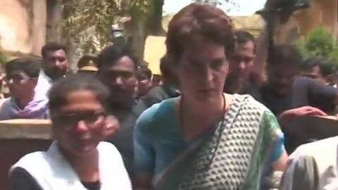 Ironically, families of victims had to come to meet Priyanka Ironically, families of victims had to come to meet Priyanka