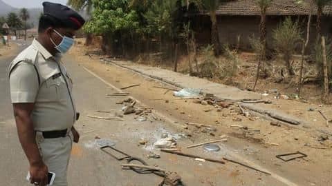 Palghar lynching: Police laxity exposed, cops suspended, CID probe ordered Palghar lynching: Police laxity exposed, cops suspended, CID probe ordered