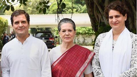 Government downgrades security of Gandhis, replaces SPG with Z+ Government downgrades security of Gandhis, replaces SPG with Z+