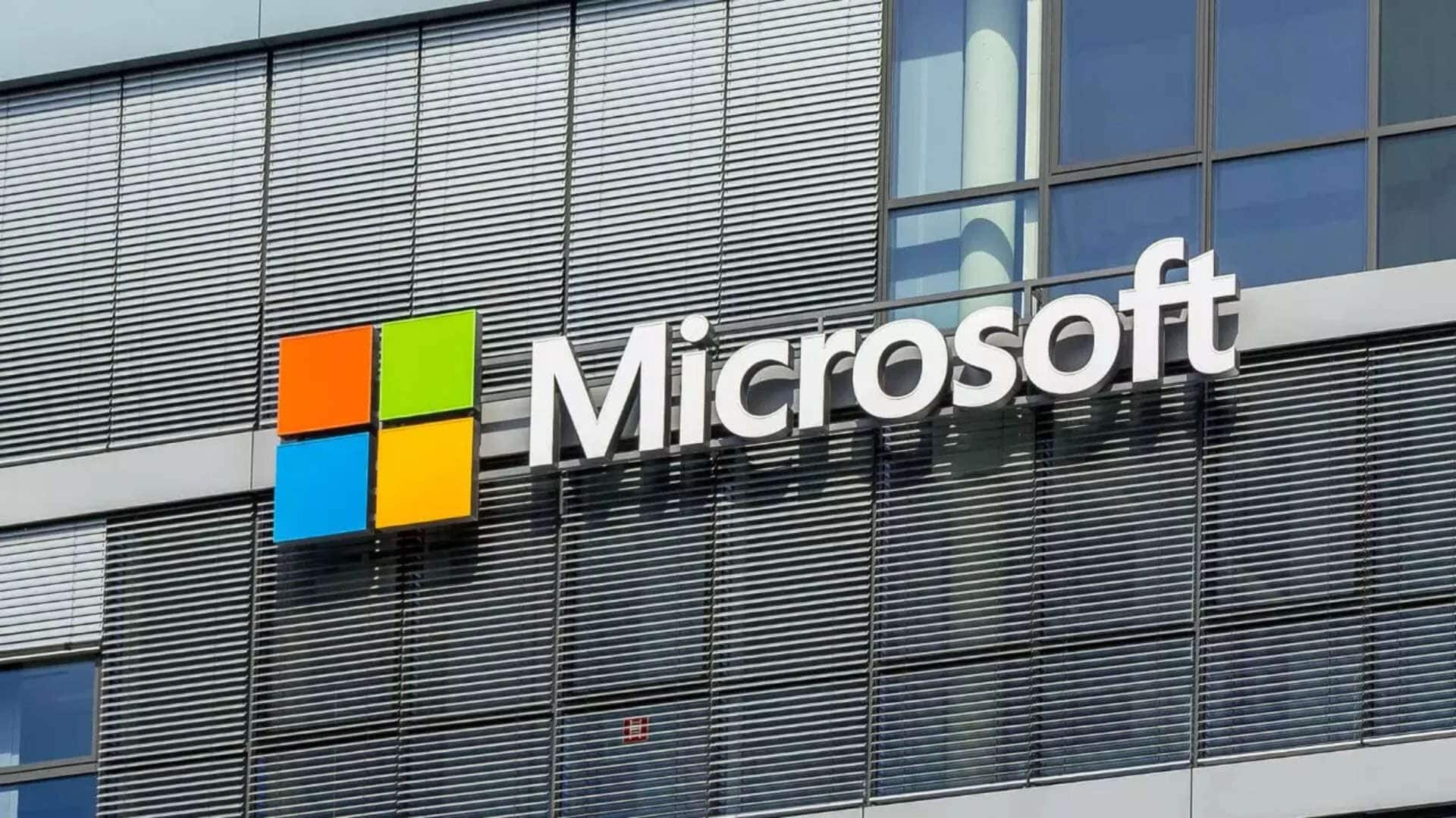 Microsoft stock tanks 6% after disappointing revenue from AI business