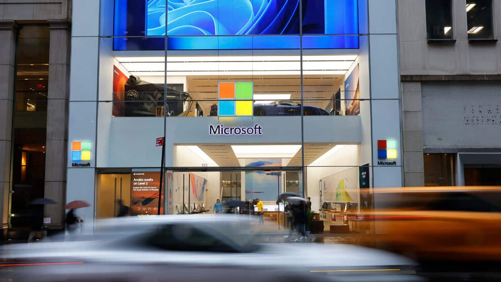 Microsoft's compact AI models for smartphones rival GPT-3.5 in performance