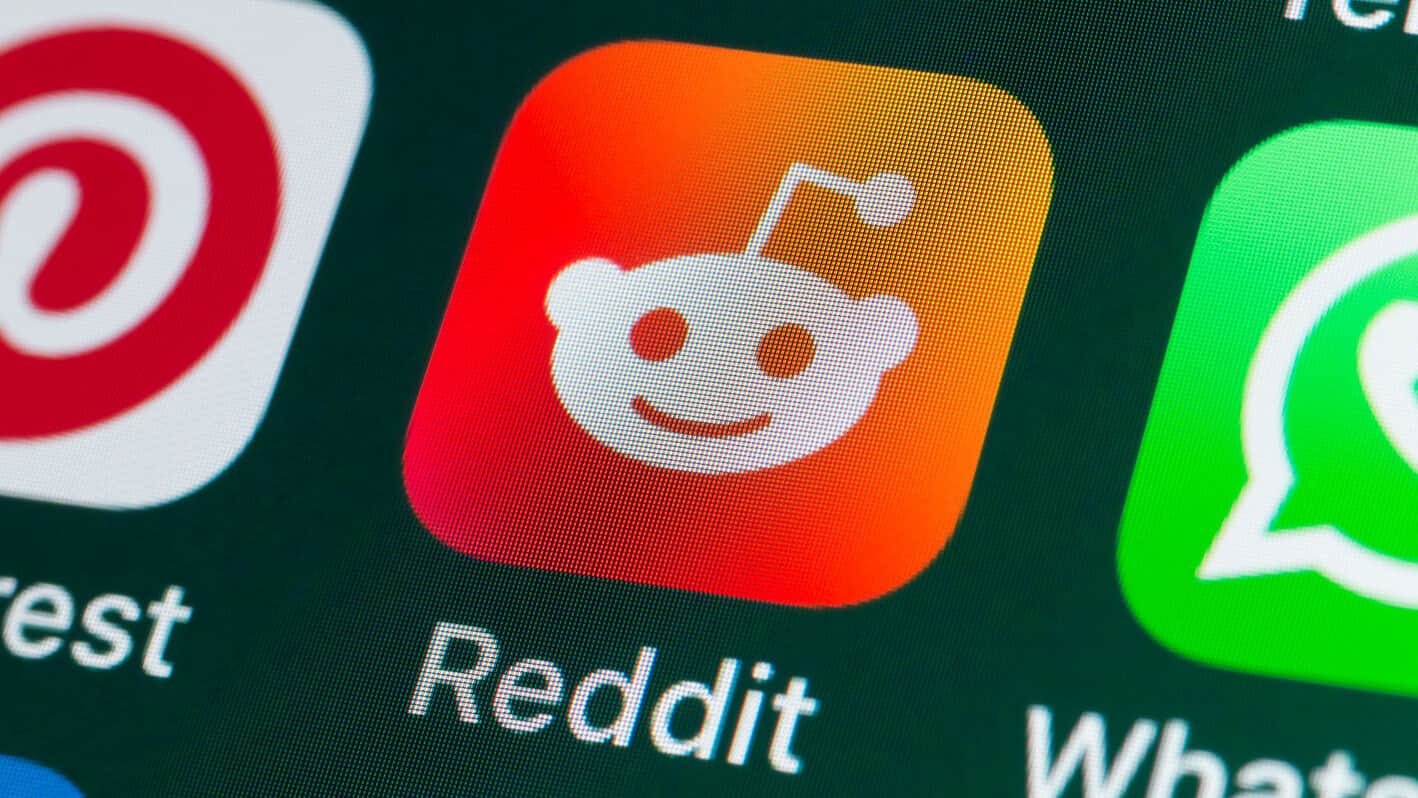 Reddit tightens security against AI bots scraping platform content