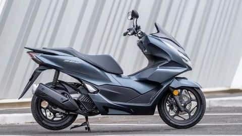 Honda launches PCX160 maxi-scooter in Japan Honda launches PCX160 maxi-scooter in Japan