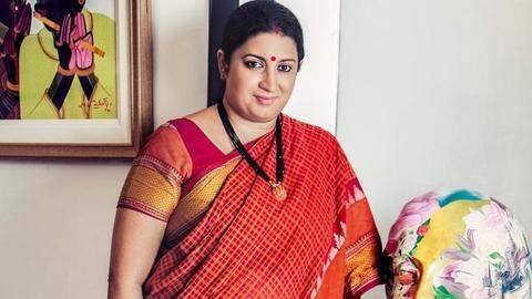 Smriti Irani takes a dig at Bollywood filmmakers Smriti Irani takes a dig at Bollywood filmmakers