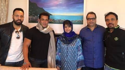 'Race 3': Salman Khan reaches Kashmir, meets CM Mehbooba Mufti 'Race 3': Salman Khan reaches Kashmir, meets CM Mehbooba Mufti