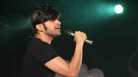 Himesh Reshammiya to tie the knot with girlfriend Sonia Kapoor Himesh Reshammiya to tie the knot with girlfriend Sonia Kapoor