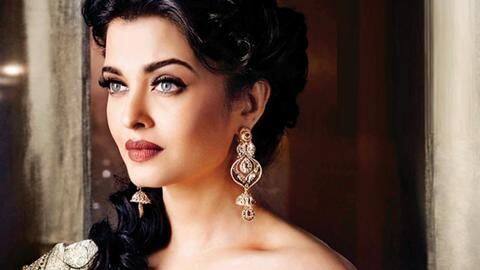 As Aishwarya completes two decades, Rekha pens an emotional letter As Aishwarya completes two decades, Rekha pens an emotional letter