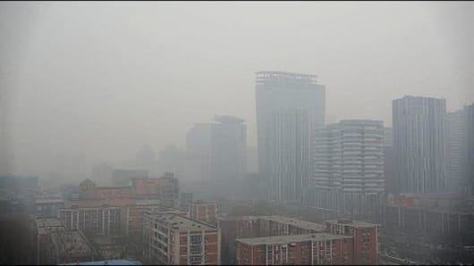 Beijing chokes in the face of pollution