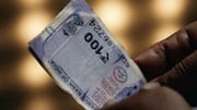 Rupee gains 4th day, closes 95.17 per dollar after RBI