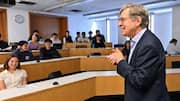 Columbia students cheer Michael Woodford on day of Nobel win
