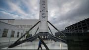 SpaceX announces deal to buy up to 14 MHz spectrum