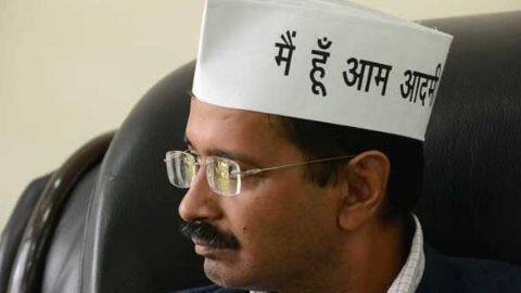 Kejriwal goes guns blazing on the babus Kejriwal goes guns blazing on the babus