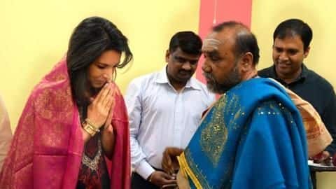 Gabbard writes she's being targeted for being a Hindu Gabbard writes she's being targeted for being a Hindu