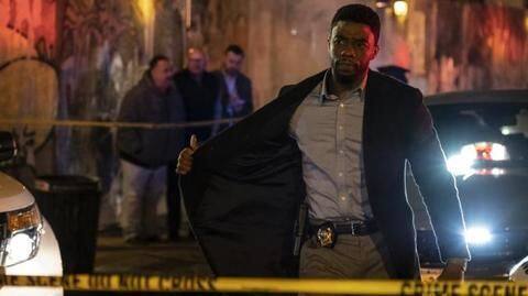 New York City comes to a halt in '21 Bridges' New York City comes to a halt in '21 Bridges'