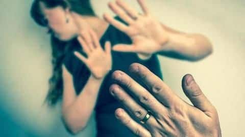 Bengaluru woman sets example, overpowers molester, takes him to police Bengaluru woman sets example, overpowers molester, takes him to police