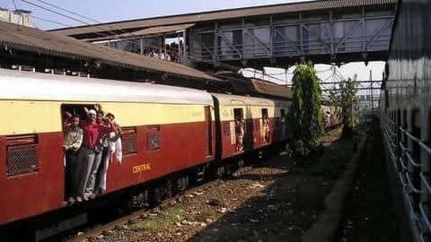 Mumbai: Porters crushed by train didn't hear warning-horn, say police Mumbai: Porters crushed by train didn't hear warning-horn, say police
