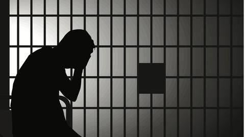 Noida: One inspector, three journalists arrested for taking bribe Noida: One inspector, three journalists arrested for taking bribe