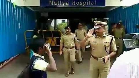 Bengaluru Police Chief, school kid exchange salutes; internet goes crazy Bengaluru Police Chief, school kid exchange salutes; internet goes crazy