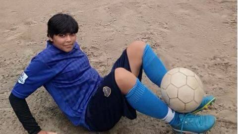 Tragic! International-level West Bengal woman footballer now runs a tea-stall Tragic! International-level West Bengal woman footballer now runs a tea-stall