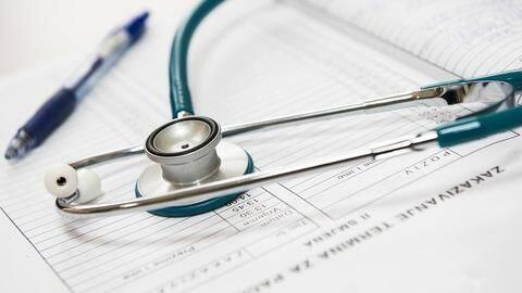 Hundal was diagnosed with Hepatitis B, hospitalized for a week Hundal was diagnosed with Hepatitis B, hospitalized for a week