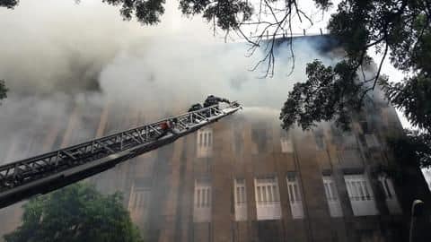 Mumbai: Fire breaks out at Scindia House, no casualty Mumbai: Fire breaks out at Scindia House, no casualty