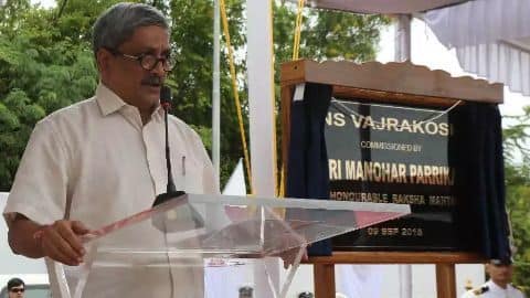 Parrikar embarks on a 5 day China visit Parrikar embarks on a 5 day China visit