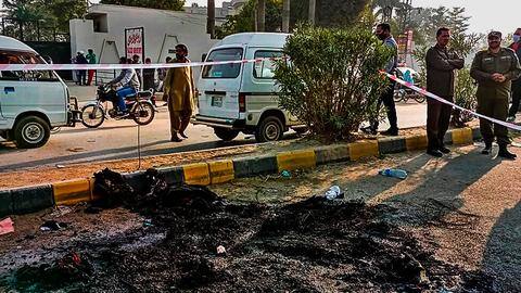Sri Lankan national lynched in Pakistan over 'blasphemy'; 100 arrested Sri Lankan national lynched in Pakistan over 'blasphemy'; 100 arrested