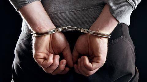 Delhi: Two held for carrying out debit card frauds Delhi: Two held for carrying out debit card frauds