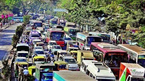 Don't meddle with traffic even for dignitaries: Madras High Court Don't meddle with traffic even for dignitaries: Madras High Court