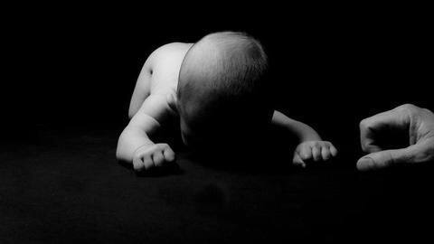 West Bengal: Parents kill newborn fearing mockery by family members West Bengal: Parents kill newborn fearing mockery by family members