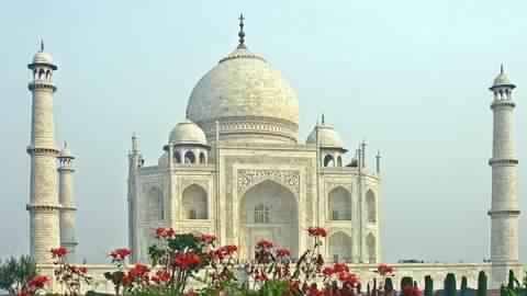 Supreme Court criticizes Center for 'lethargy' in protecting Taj Mahal Supreme Court criticizes Center for 'lethargy' in protecting Taj Mahal