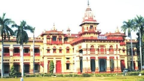 BHU: 3 injured in clashes between 2 groups of students BHU: 3 injured in clashes between 2 groups of students