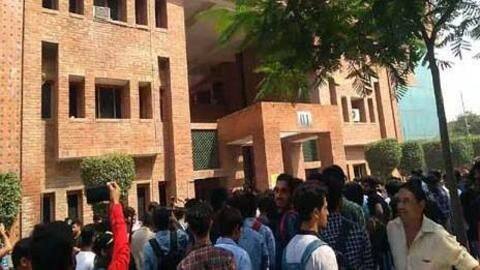 Kashmiri student beaten up in Sharda University, over 350 booked Kashmiri student beaten up in Sharda University, over 350 booked