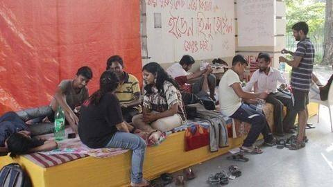 Kolkata: Presidency University students call off 10-day-long hunger strike Kolkata: Presidency University students call off 10-day-long hunger strike