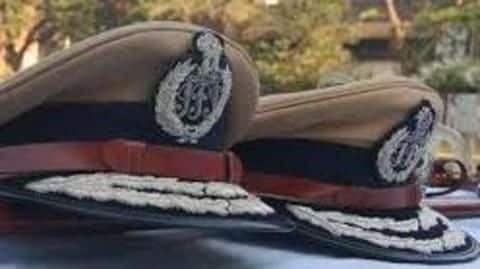 Punjab: Assistant Sub-Inspector suspended for touching Minister's feet Punjab: Assistant Sub-Inspector suspended for touching Minister's feet