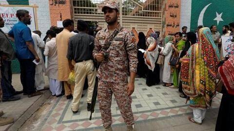 Thousands of soldiers were deployed, 1,727 polling stations designated 'hypersensitive' Thousands of soldiers were deployed, 1,727 polling stations designated 'hypersensitive'