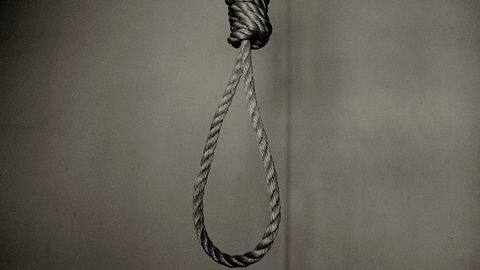 Hyderabad: Depressed over not getting job, youth commits suicide Hyderabad: Depressed over not getting job, youth commits suicide