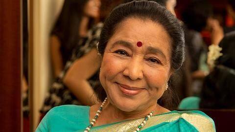 Asha Bhosle sings Marathi song in Kolkata; appreciates Bengali's music-sense Asha Bhosle sings Marathi song in Kolkata; appreciates Bengali's music-sense